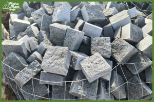 Cubetti in Pietra Lavica