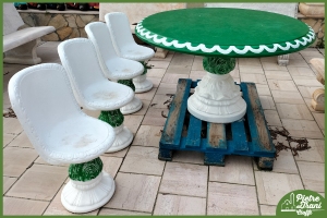 Tavolo Rotondo Verde e Bianco
